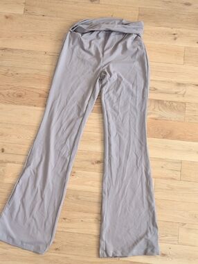 High-Rise Flare Pants in Light Gray
